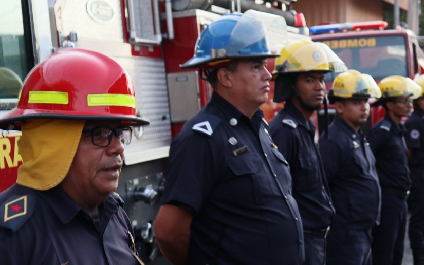BOMBEROS